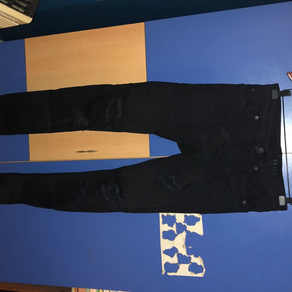 H&M Distressed Black Jeans (Skinny Fit)